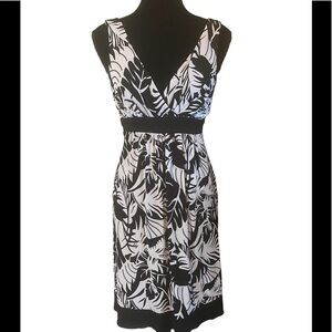 City Triangles vintage apron style dress sz M black/ white